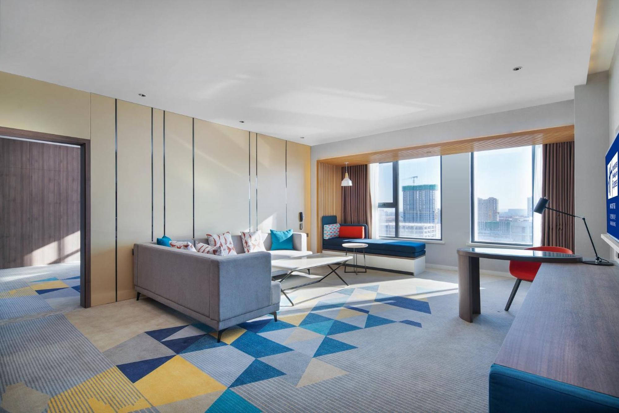 Holiday Inn Express Ulanqab Jining By Ihg מראה חיצוני תמונה